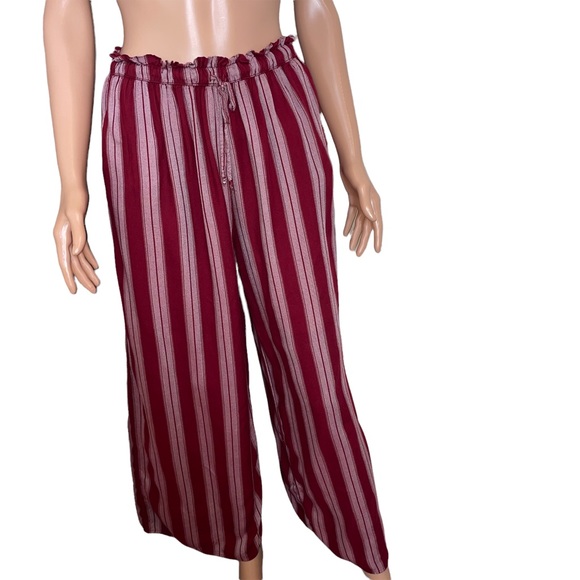American Eagle Outfitters Pants - American Eagle elastic waist maroon striped loose fit wide leg SZ M